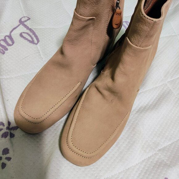 Kenneth Cole Gentle souls Booties 7.5 - Picture 15 of 16